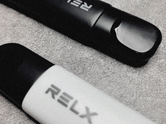 饱受争议的电子烟，到底暗藏什么真相？